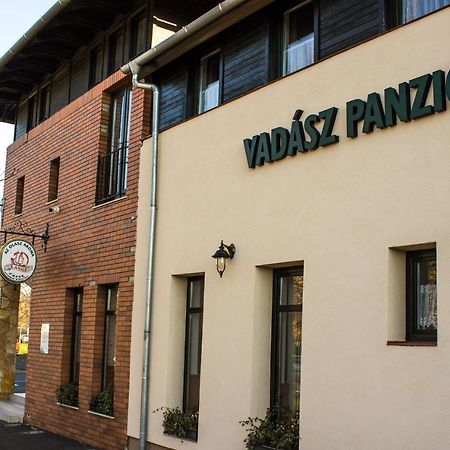 Vadasz Panzio Es Etterem Szombathely Exteriér fotografie